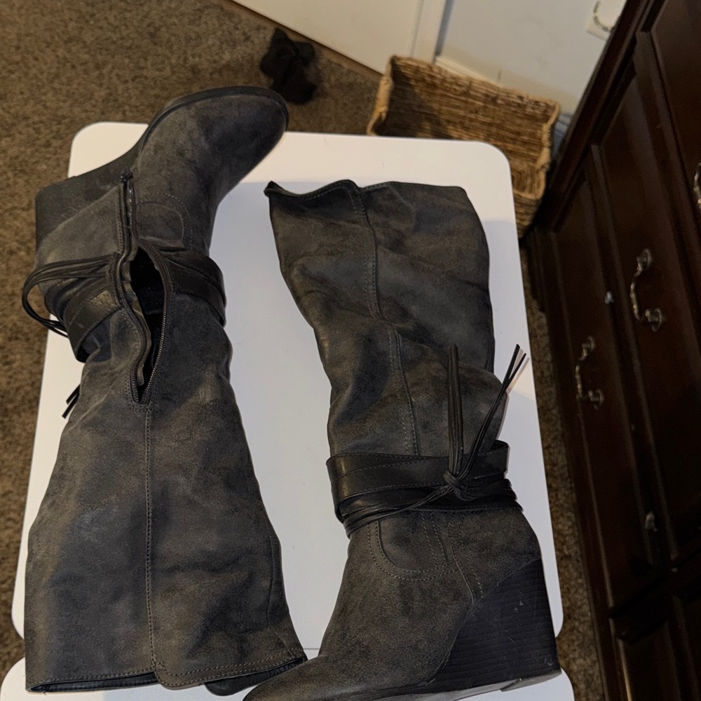 Elegant Gray Over the Knee Boots